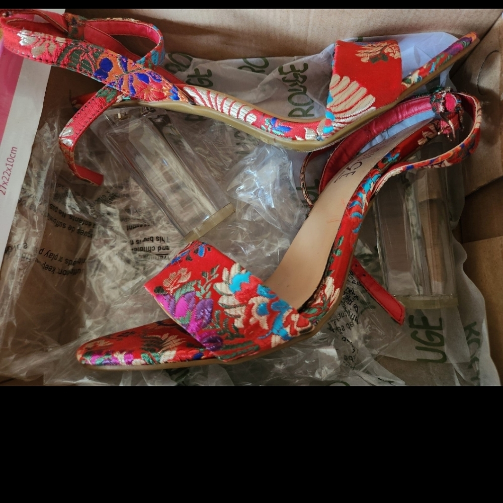 Open toe with clear heel 👠